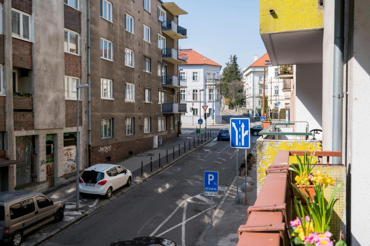 Stylish Centrally Located 1Br Apartment With Parking Bratislava Esterno foto